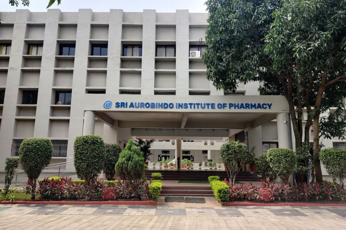D.Pharm from Sri Aurobindo Group of Institutes, Indore: A Pharmacy Diploma Designed for Clinical Skills, Drug Safety, and Future Healthcare Careers
